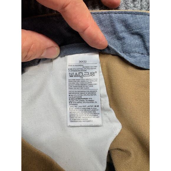 Old Navy Khaki Pants Men's 36x32 Beige Athletic Taper Flex Doe A Deer Preppy - Picture 9 of 14